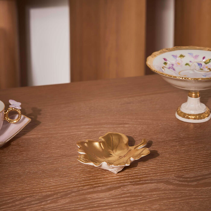 villari autumn fig leaf trinket tray gold
