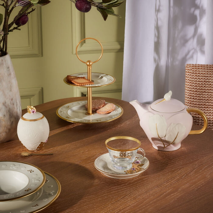 villari tulip tea pot pink