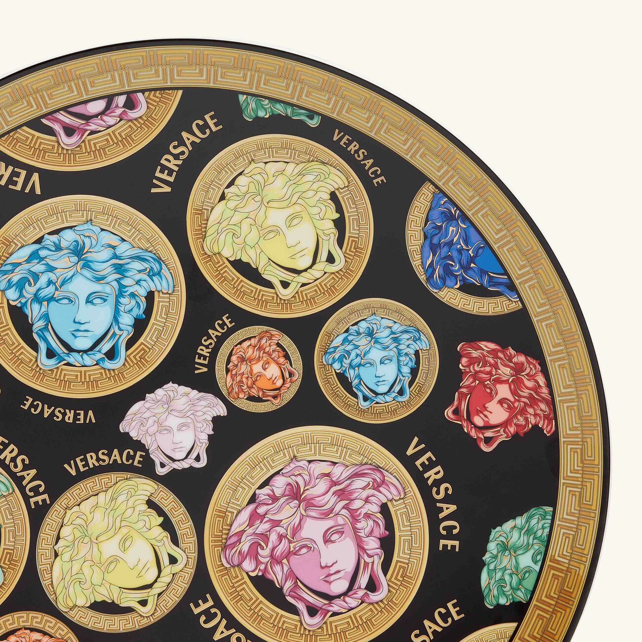 versace medusa amplified charger plate round 33cm