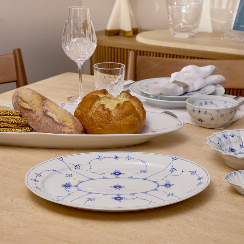 رويال كوبنهاغن طبق التقديم بلو فلوتد بلاين بيضاوي أبيض 35 سم