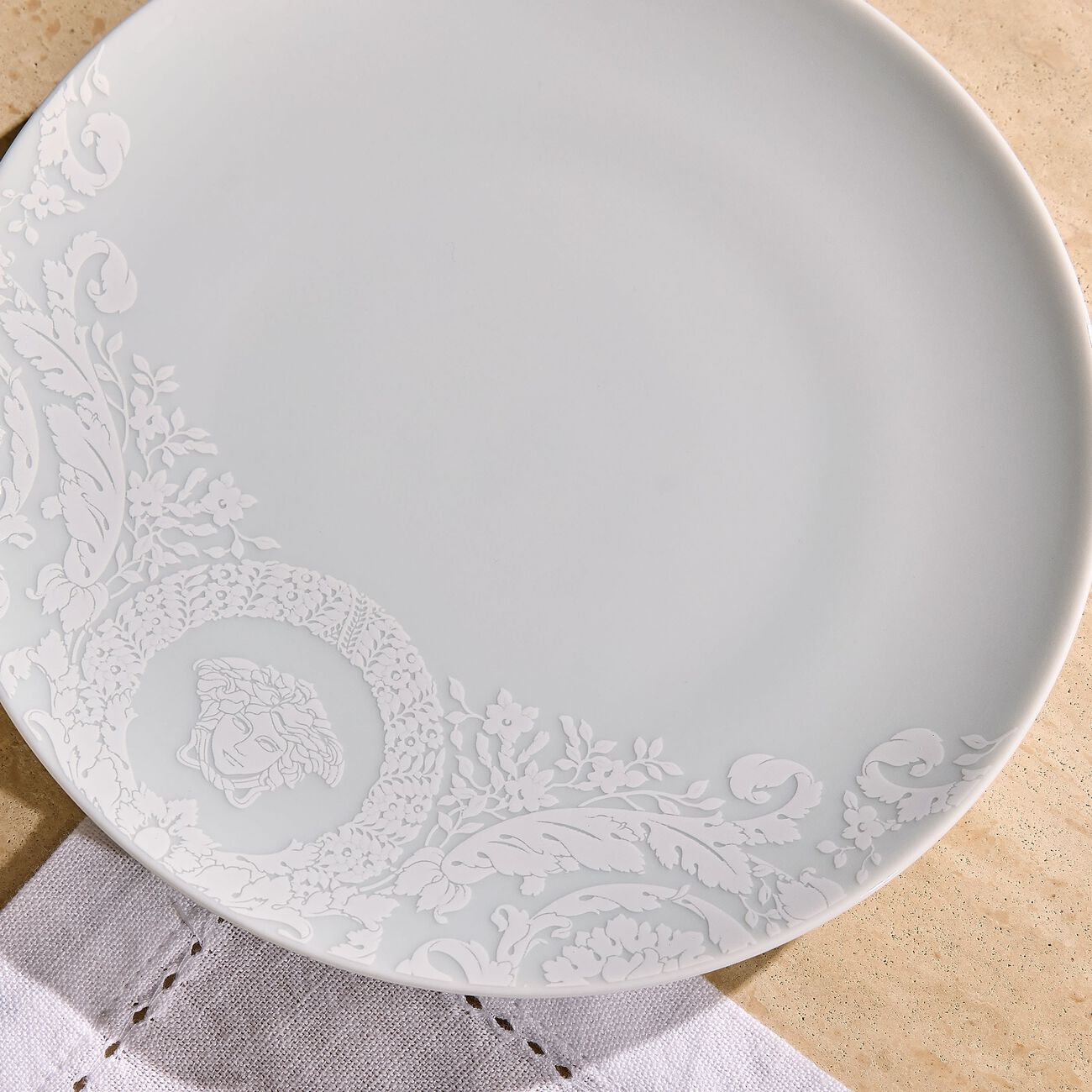 Barocco'92 Bianco Bread Plate Round White 17cm versace barocco 92 bianco bread plate round white 17cm