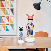 منحوتة ذا غيست صغيرة بإصدار محدود لادرو منحوتة ذا غيست صغيرة بإصدار محدود