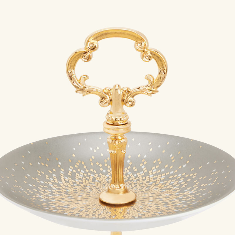 هافيلاند حامل كيك مؤلف من ثلاث طبقات سوفل دور