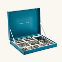 كريستوفل طقم بيرل مؤلف من 48 من الفضيات مع صندوقه الخاص باللون الفضي