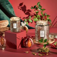 voluspa gilt pomander hinoki candle