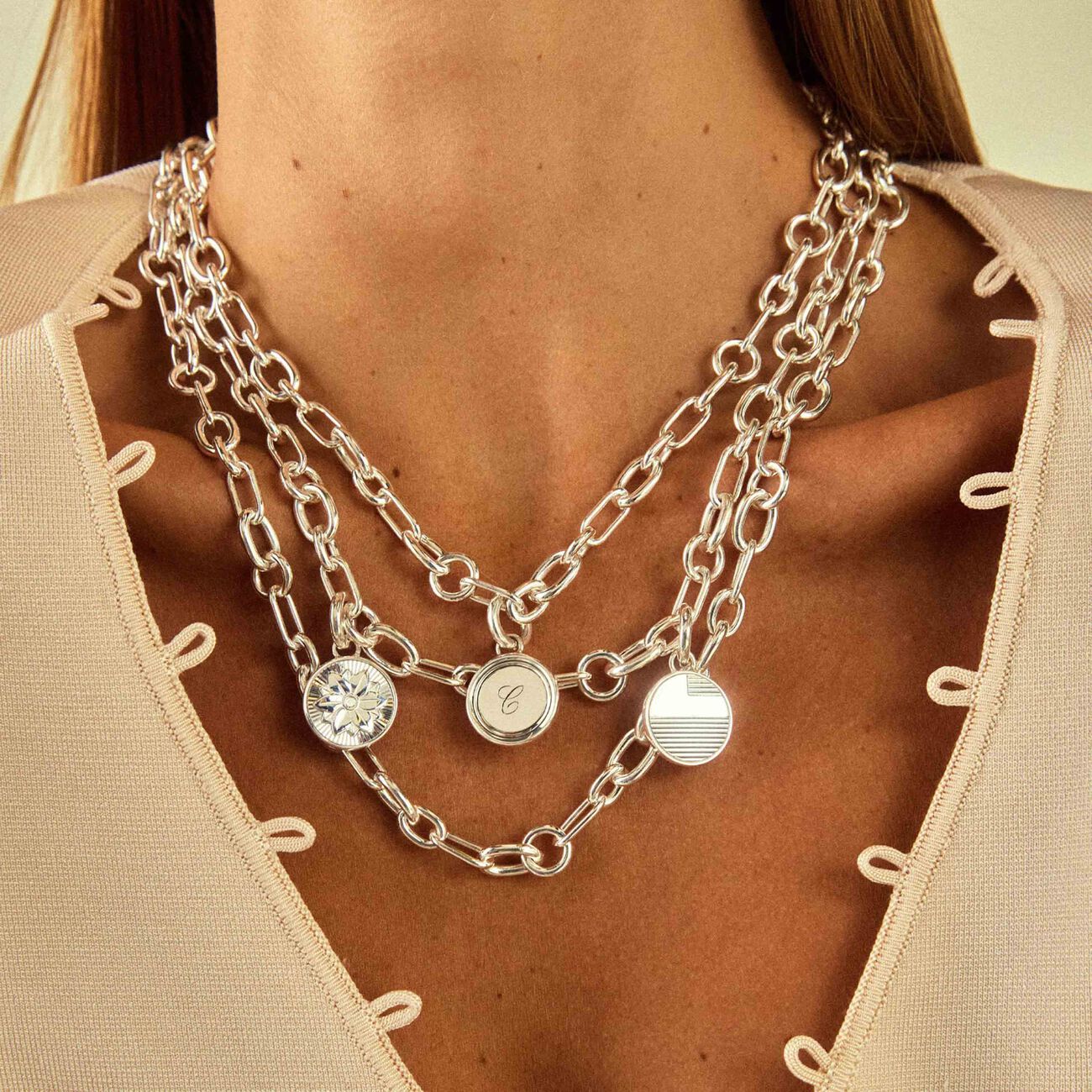 كريستوفل قلادة شري شري فضية   مقاس 1