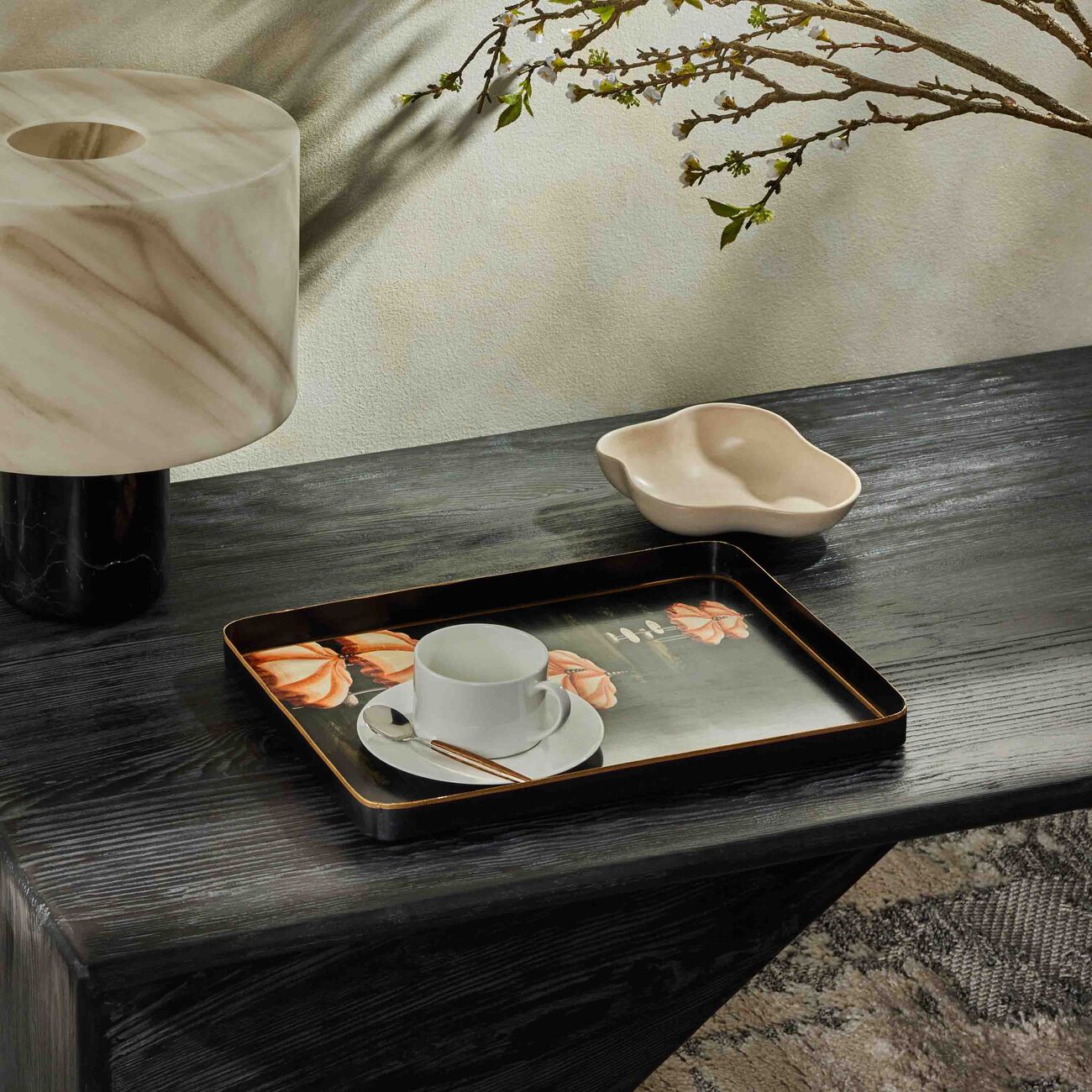 les ottomans flora serving tray rectangular medium black