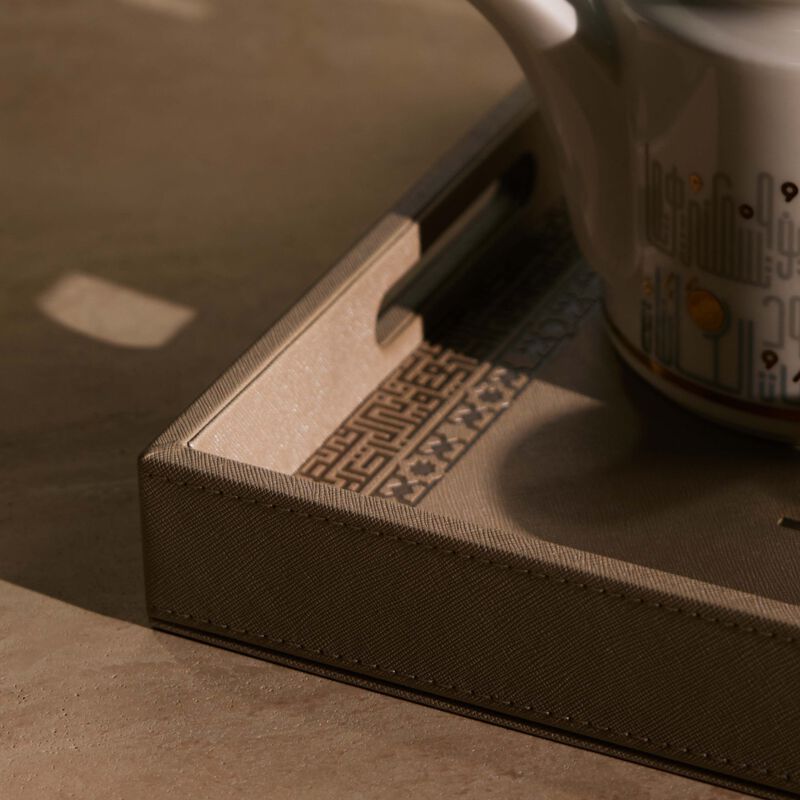 دملاج صينية الضيافة شفا مستطيلة باللون البيج 40   27 سم