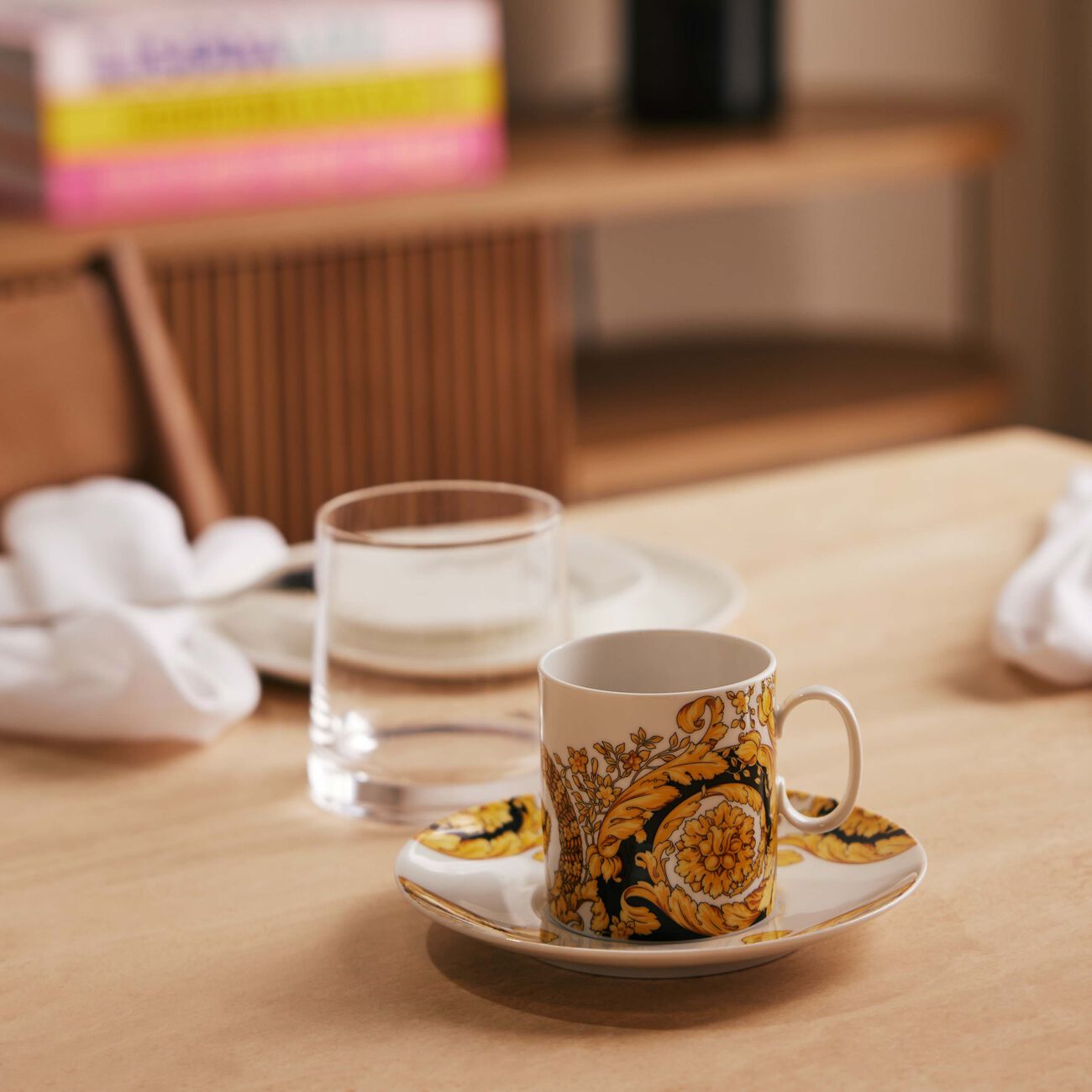 فيرساتشي فنجان القهوة باروكو 92 مع صحنه