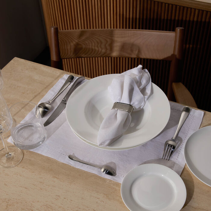 جورج جنسن طقم أدوات المائدة فيفيانا من 24 قطعة شفاف