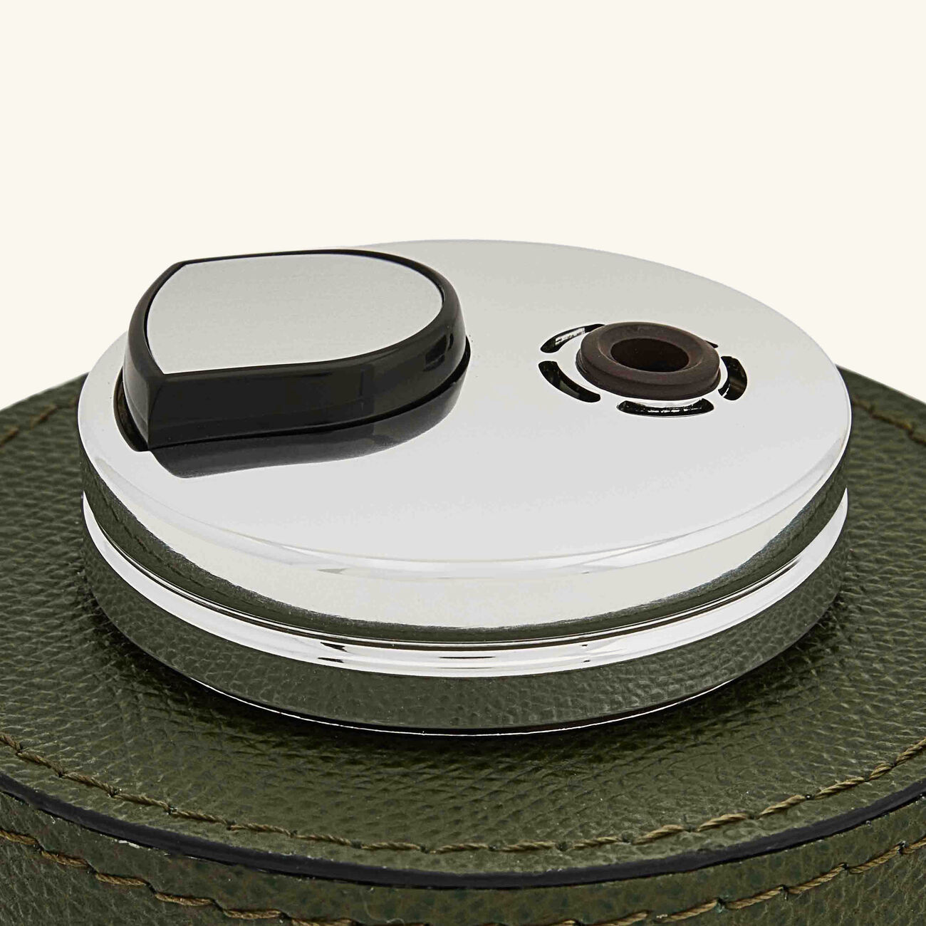 giobagnara montego table lighter case green
