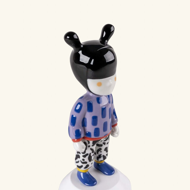 منحوتة ذا غيست صغيرة بإصدار محدود لادرو منحوتة ذا غيست صغيرة بإصدار محدود