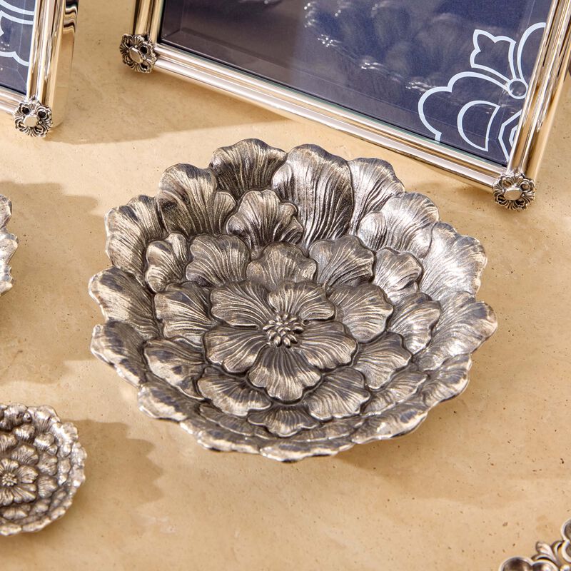 Gardenia Flower Bowl Medium Silver buccellati gardenia flower bowl medium silver