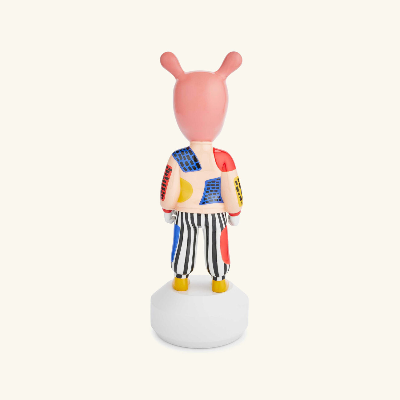 لادرو منحوتة ذا غيست كبيرة بإصدار محدود