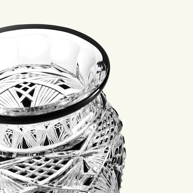 baccarat haute couture  clats de lumi re vase medium black limited edition