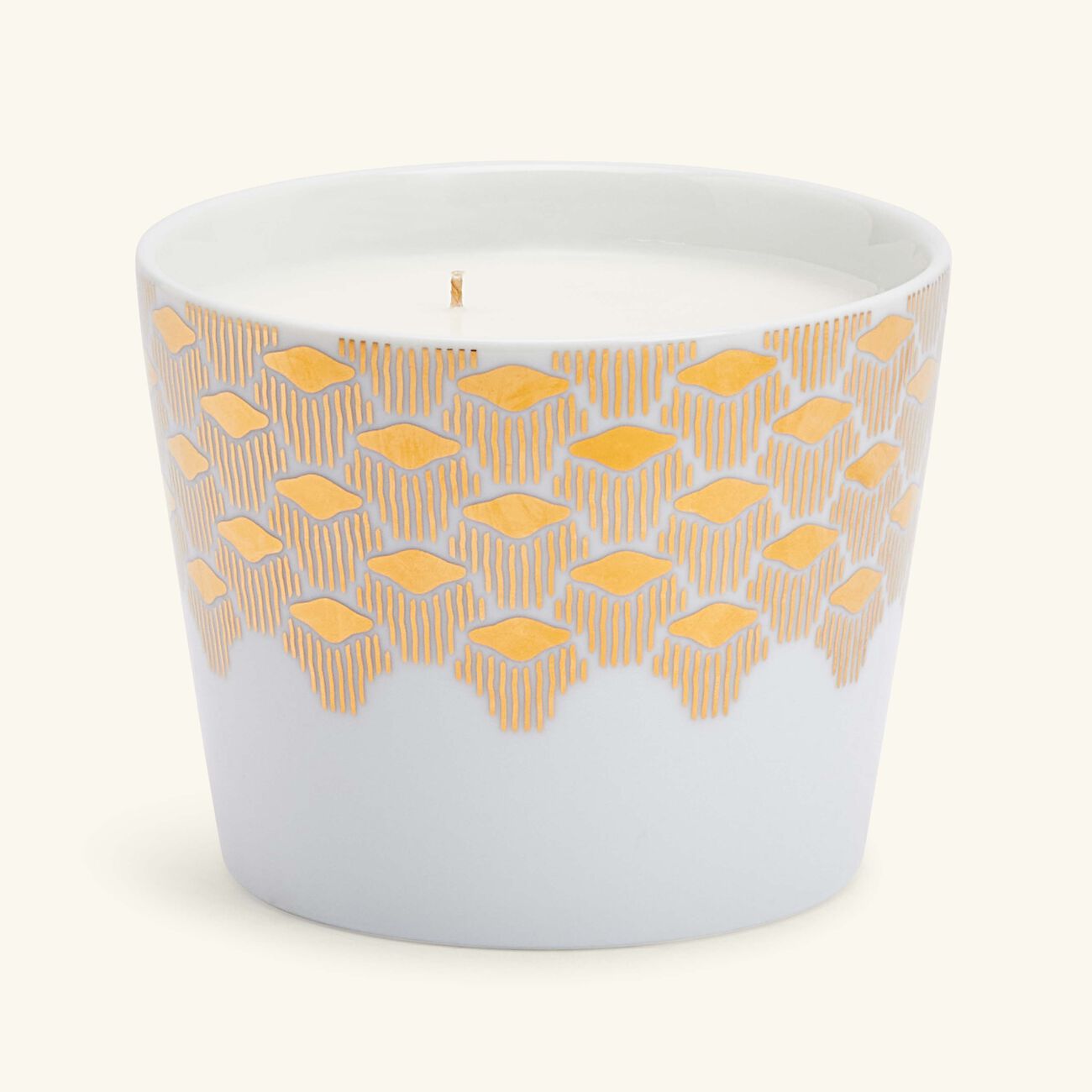 silsal tamrah by razan alazzouni rose oud candle 500g