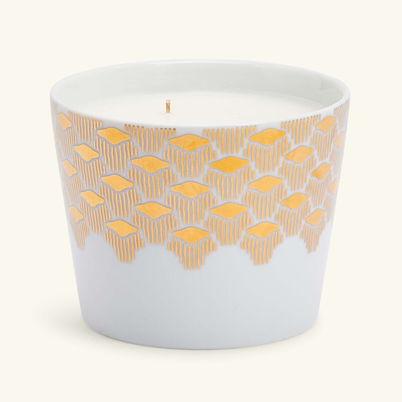 silsal tamrah by razan alazzouni rose oud candle 500g