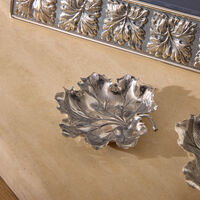 وعاء على شكل ورقة إبرة الراعي فضي بحجم صغير بوتشيلاتي وعاء على شكل ورقة إبرة الراعي فضي بحجم صغير