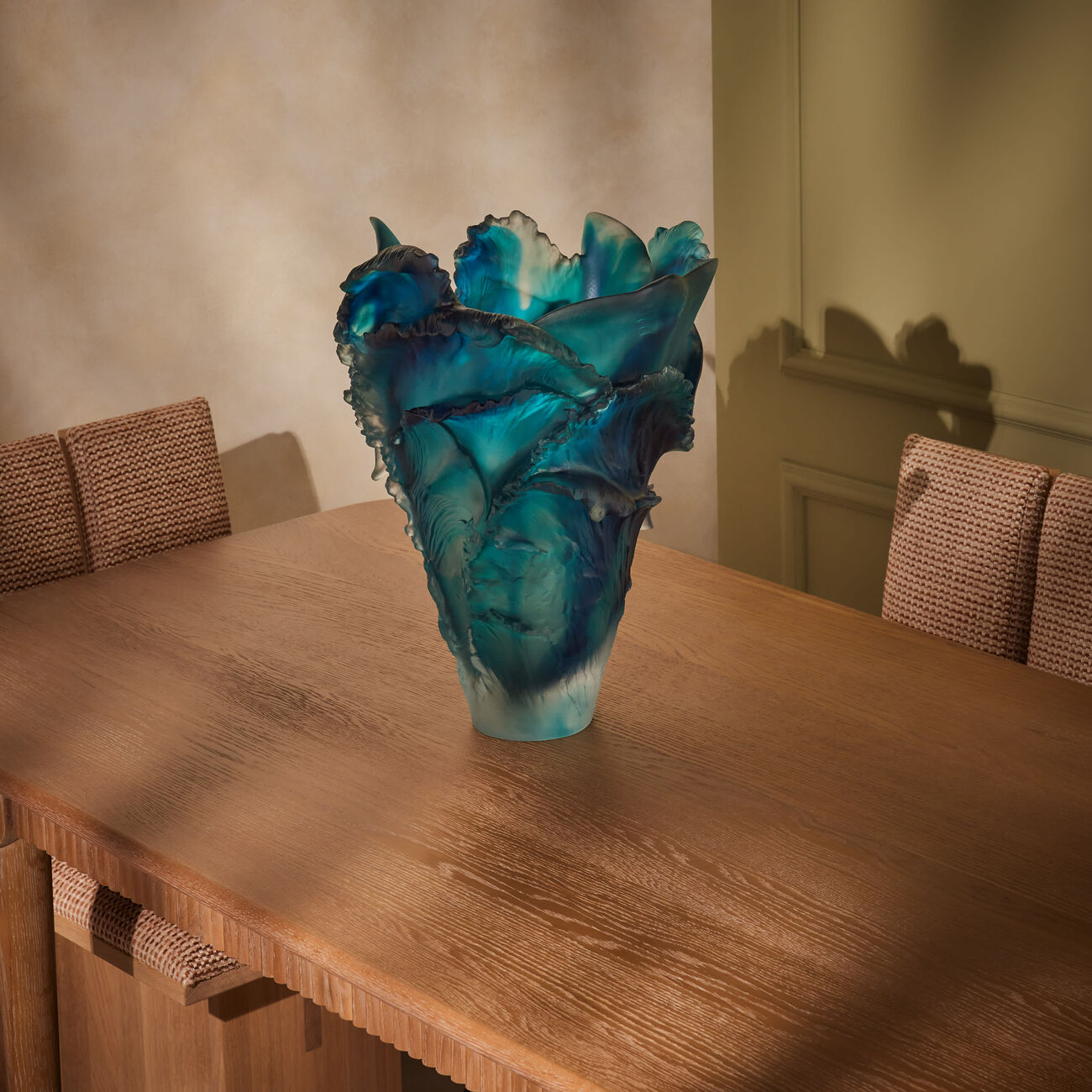 Maya Rays Magnum Vase Large Blue Limited Edition daum maya rays magnum vase large blue limited edition