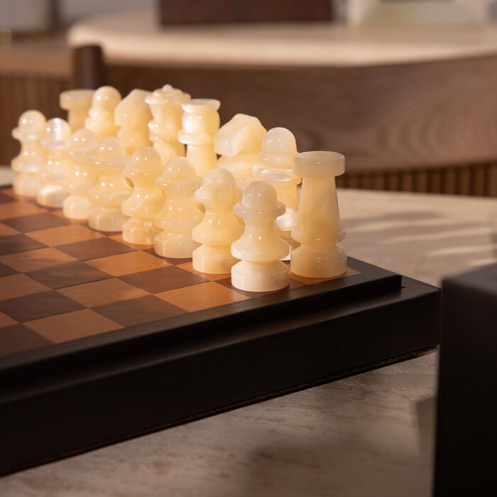 لوحة الشطرنج أرنيكا إيترو لوحة الشطرنج أرنيكا