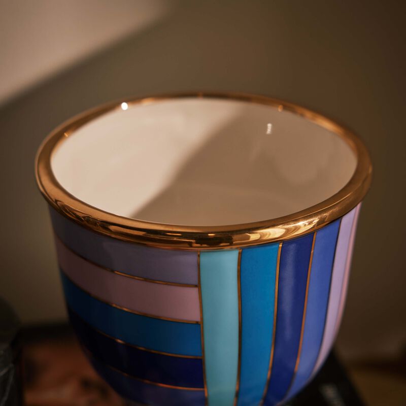 جوناثان أدلر قطعة ديكور مركزية سكالا بيديستال مزينة بنقوش