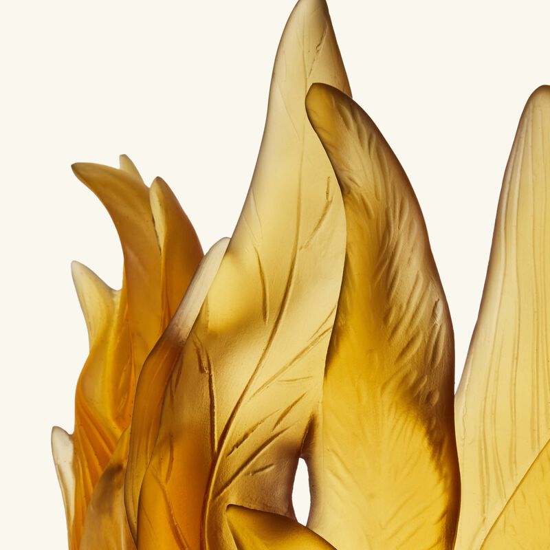 مصباح حائط فيجيتال باللون العنبري دوم مصباح حائط فيجيتال باللون العنبري