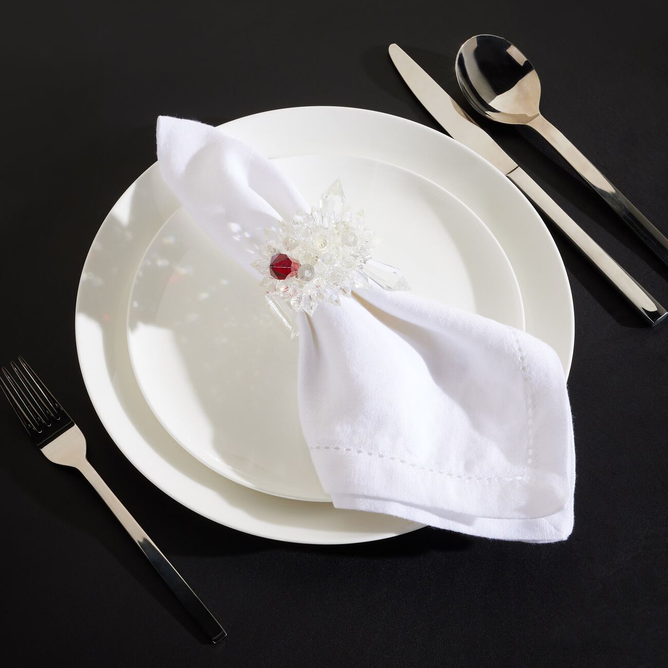 kim seybert zenith napkin ring set of 4