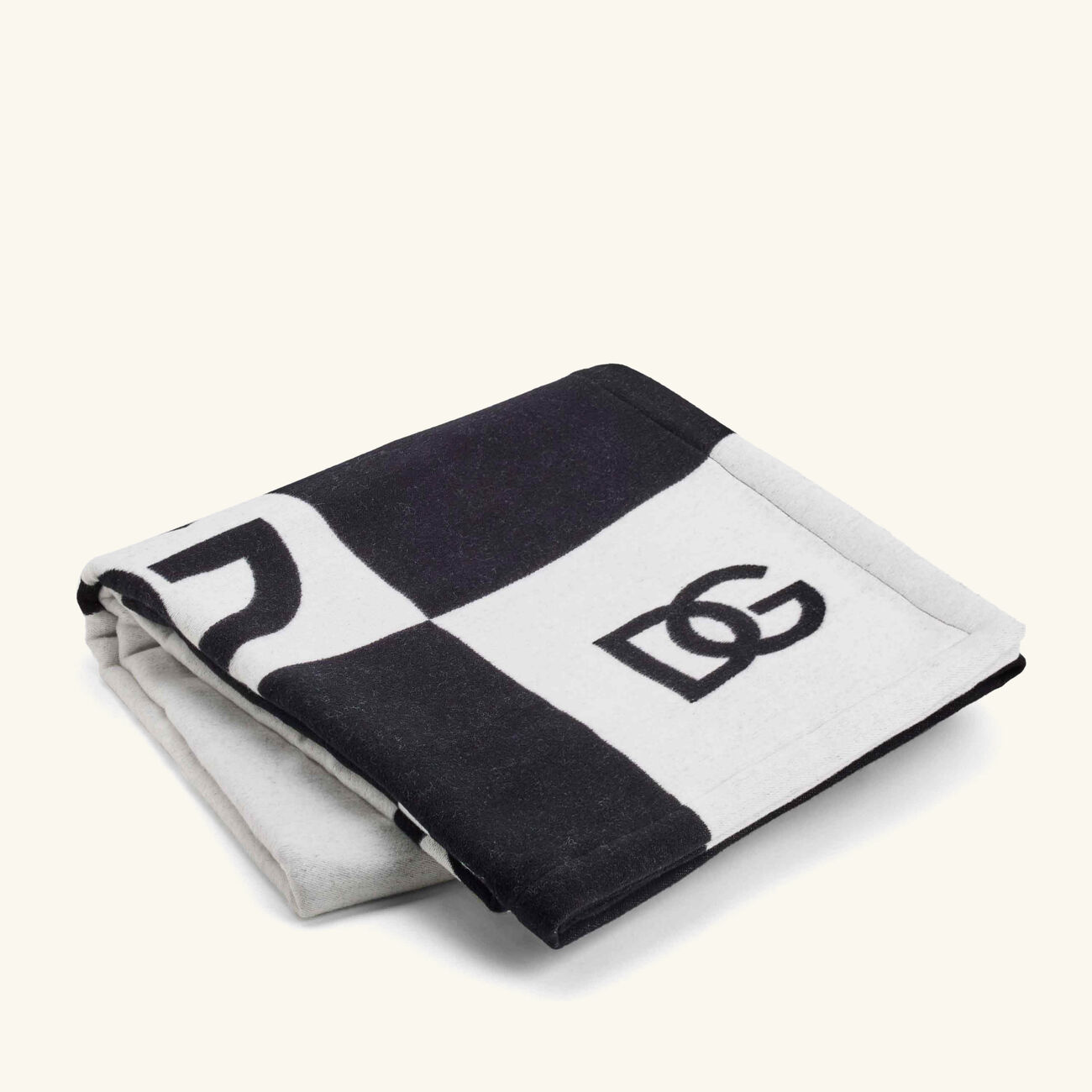 dolce gabbana casa dg logo blanket