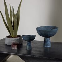 قطعة ديكور مركزية تيرا باللون الأسود لوبجيه قطعة ديكور مركزية تيرا باللون الأسود