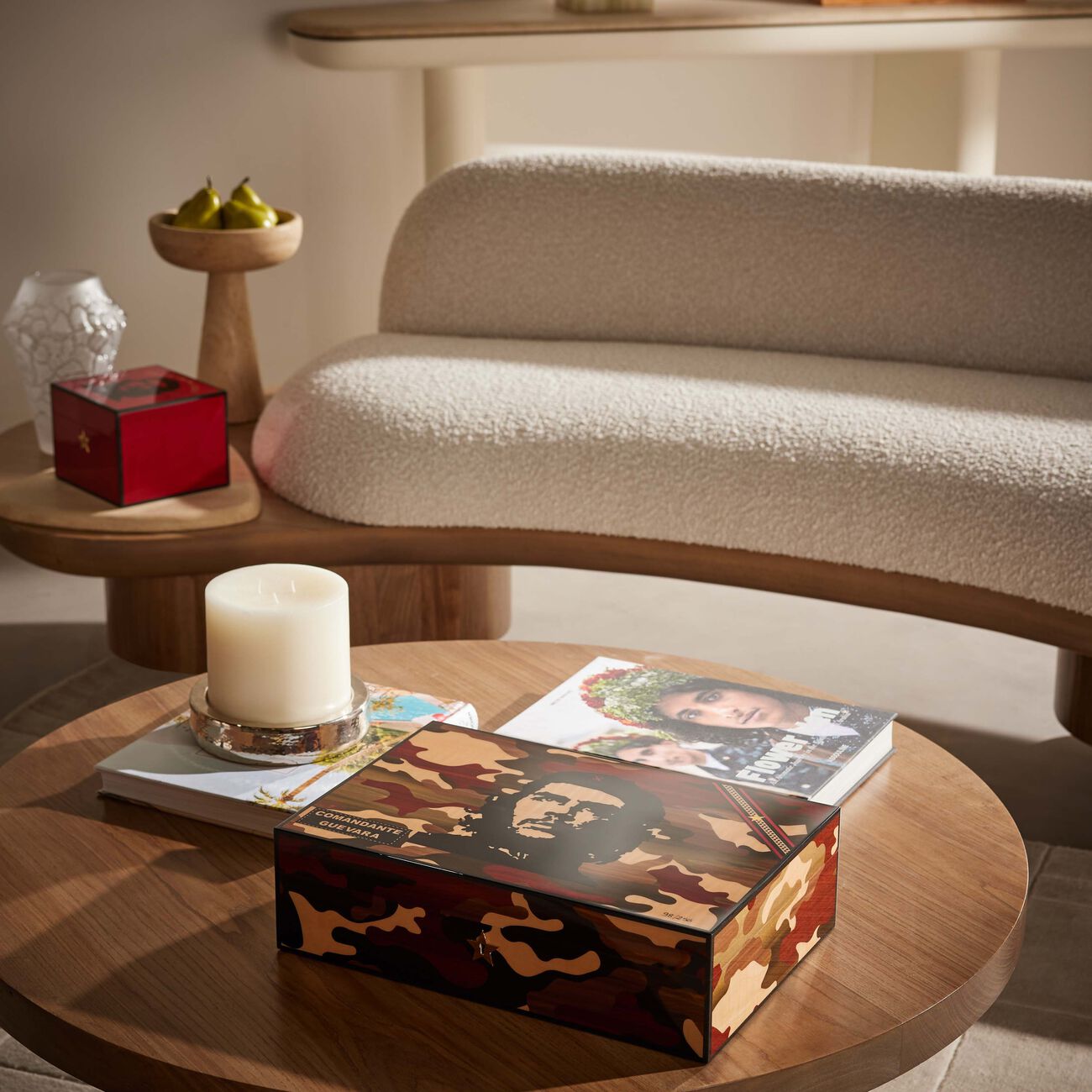 إيلي بلو صندوق حفظ السيجار تشي كاموفلاج باللون الأحمر  إصدار محدود