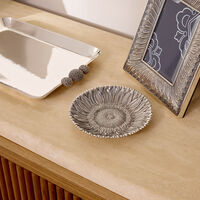 بوتشيلاتي وعاء على شكل زهرة دوار الشمس فضي بحجم متوسط