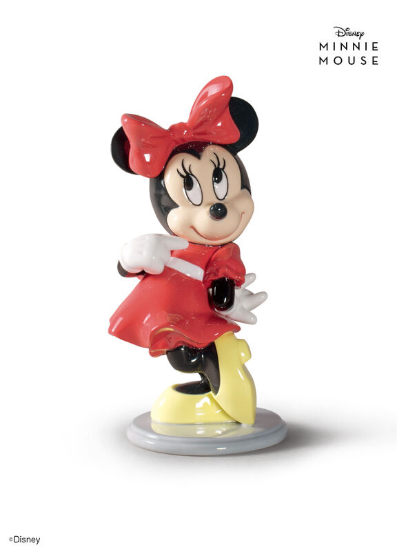 Minnie Mouse, large