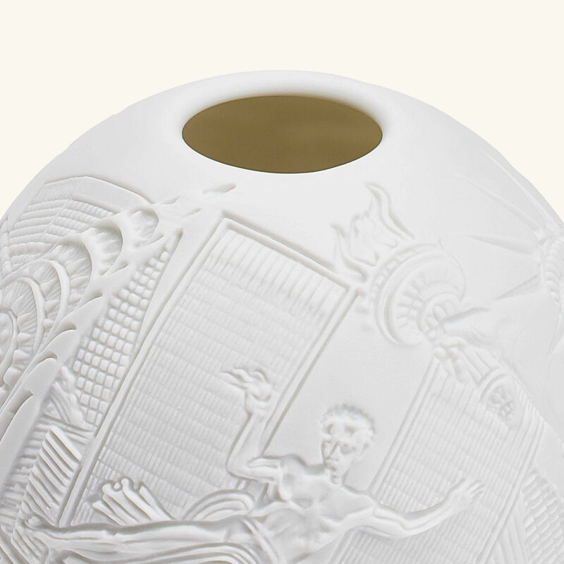 برناردو مصباح ليثوفاني نيويورك