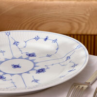 رويال كوبنهاغن طبق العشاء بلو فلوتد بلاين أبيض مستدير 27 سم