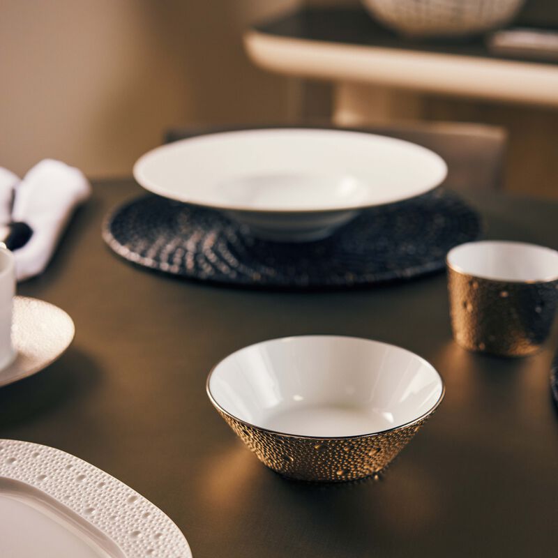 وعاء الضيافة إكومي باللون الفضي 12 سم برناردو وعاء الضيافة إكومي باللون الفضي 12 سم