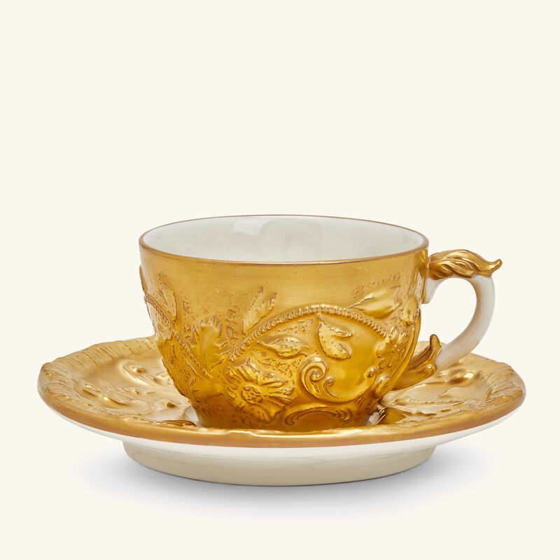 فنجان القهوة تاورمينا مع صحنه باللون الذهبي large