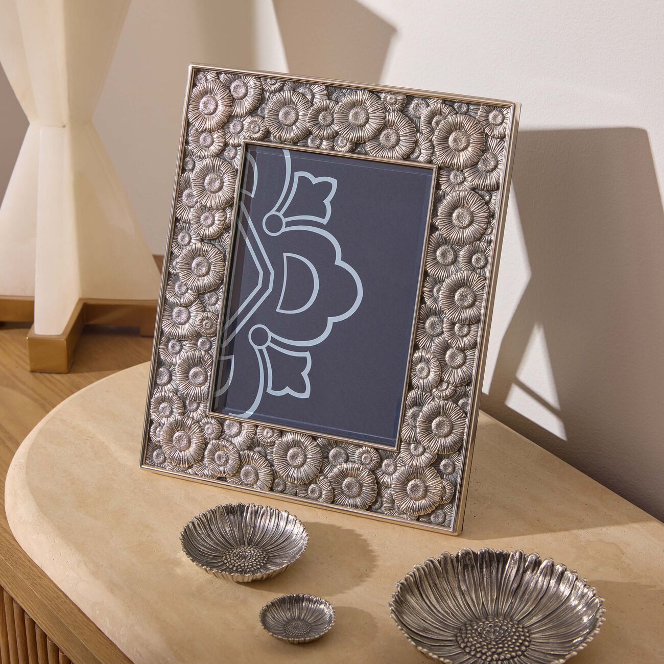 بوتشيلاتي إطار الصور ديزي بتصميم زهور 13 18سم