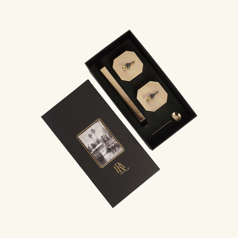 صندوق توتا مخواص باللون الذهبي إيرا أودايبور صندوق توتا مخواص باللون الذهبي