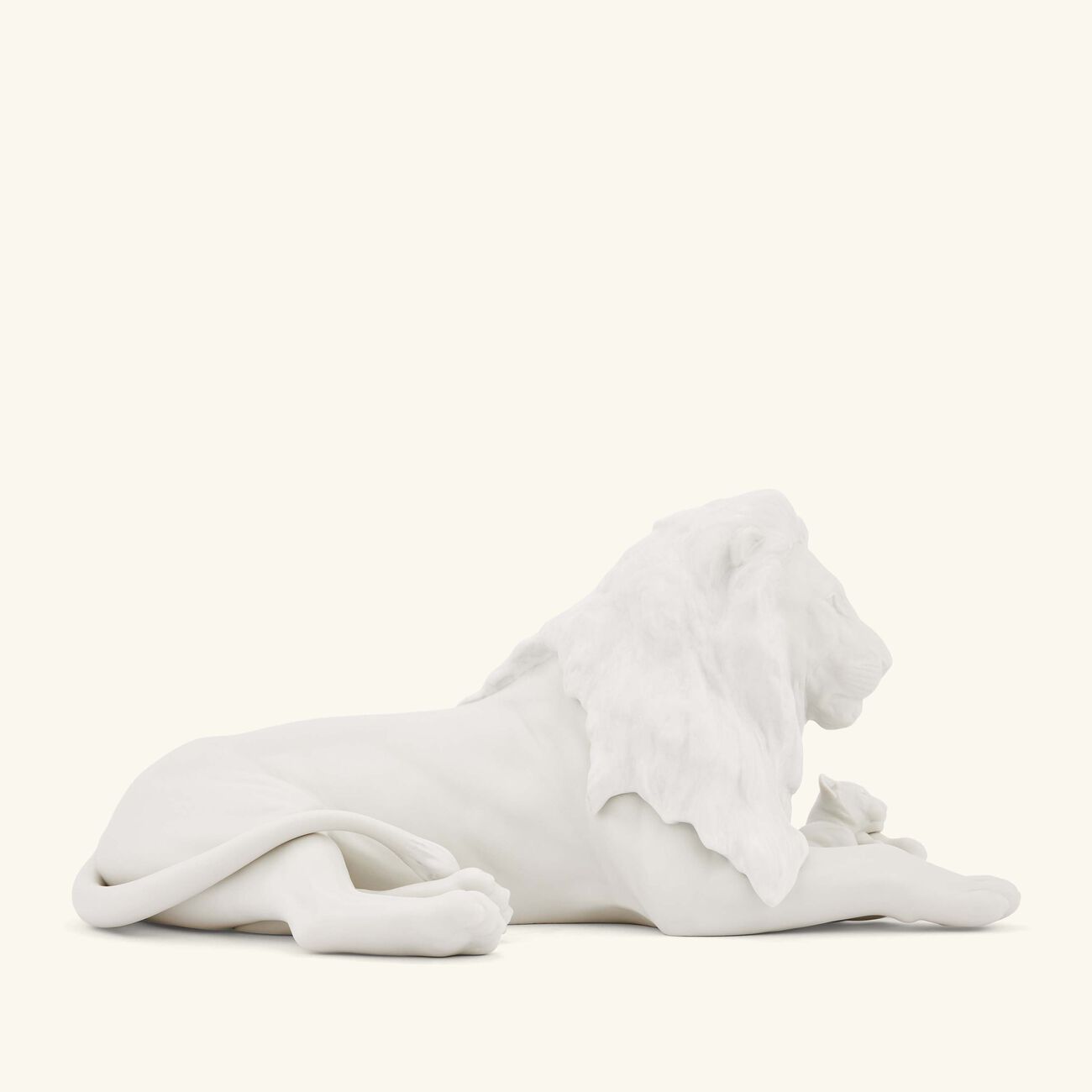 lladro lion with cub sculpture small white