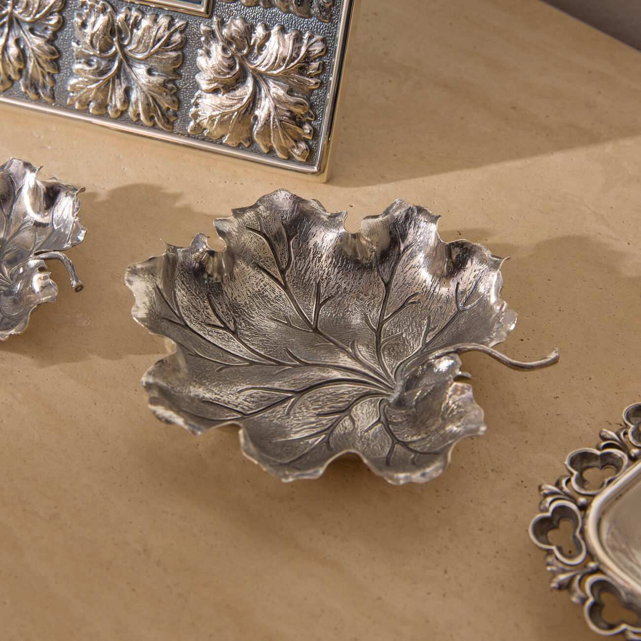 Geranium Leaf Bowl Medium Silver buccellati geranium leaf bowl medium silver