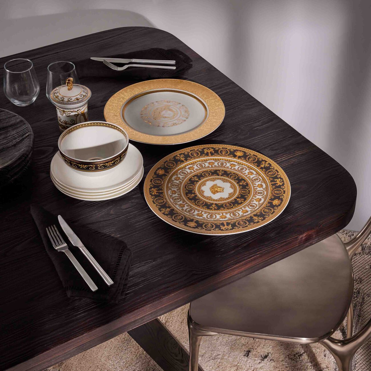 versace i love baroque charger plate round gold 33cm