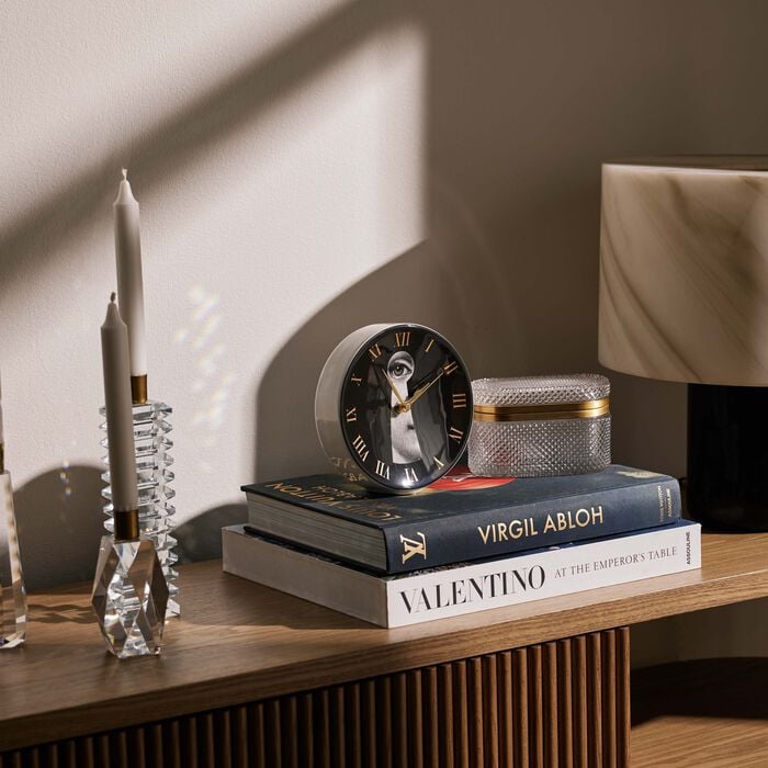 ساعة مكتب سيراتورا باللون الأسود فورناسيتي ساعة مكتب سيراتورا باللون الأسود