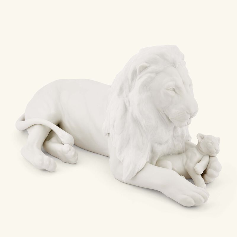 lladro lion with cub sculpture small white