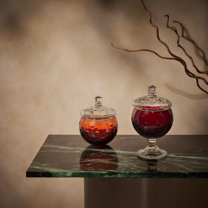 صندوق السكاكر بابا أحمر بقاعدة مرتفعة ماريو تشيوني صندوق السكاكر بابا أحمر بقاعدة مرتفعة