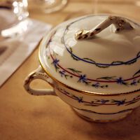 Le Gobelet Du Roy Gravy Boat White bernardaud le gobelet du roy gravy boat white