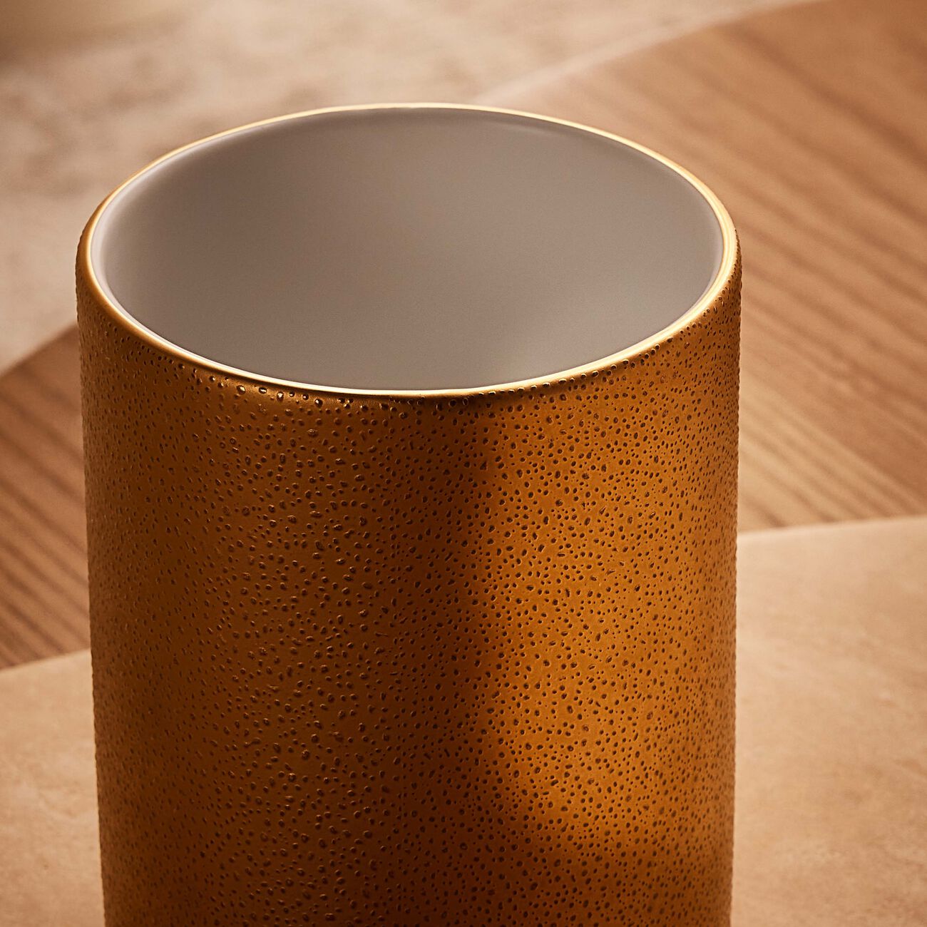 Gouttes d'or Vase Small Gold bernardaud gouttes d or vase small gold