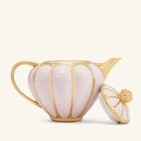 villari amour milk pitcher