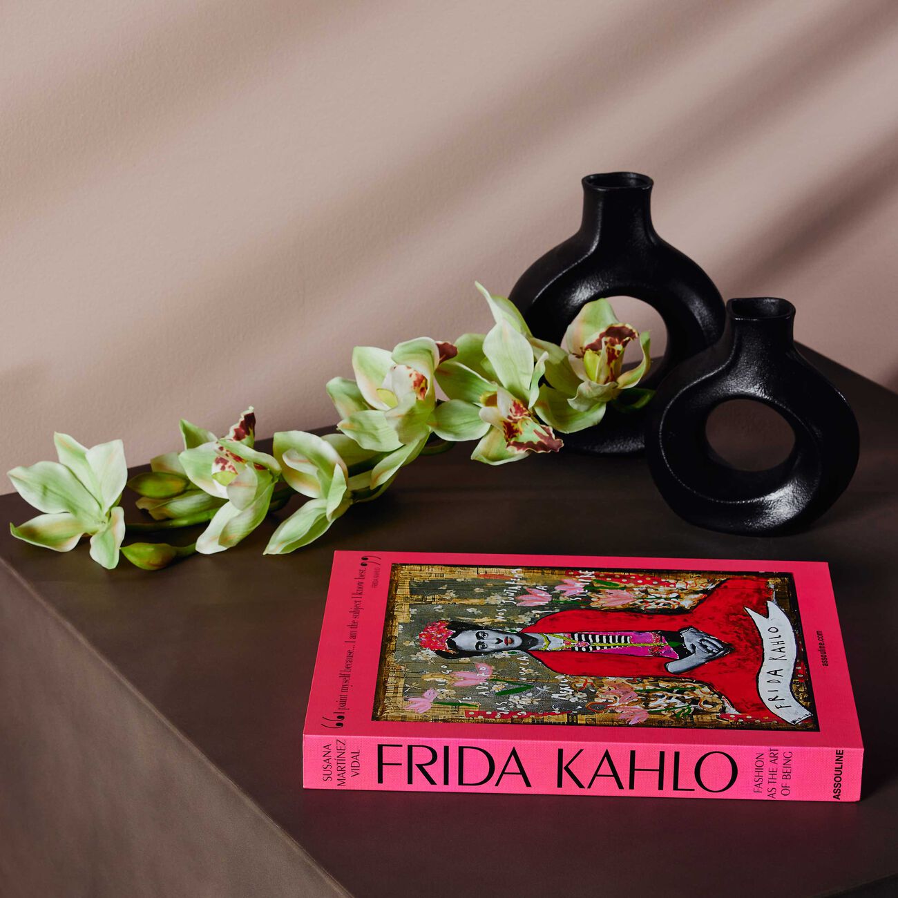 assouline frida kahlo fashion as the art of being book 35x28cm
