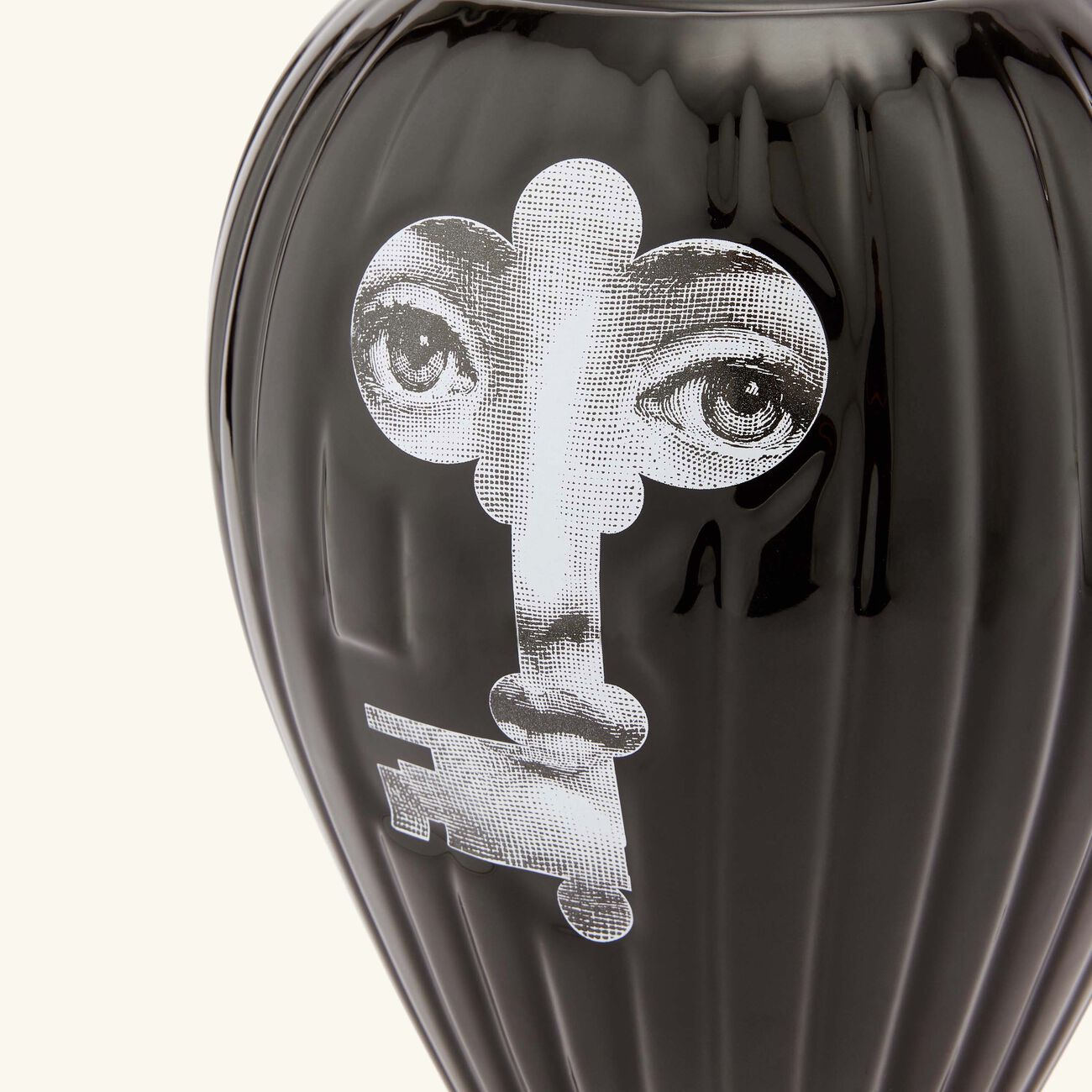 fornasetti serratura rigato vase black