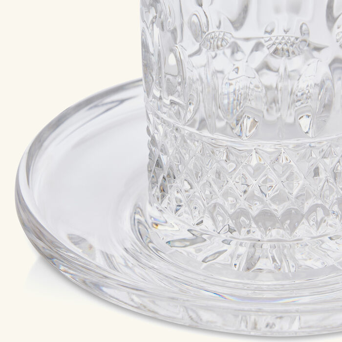 فنجان الشاي جوليا 358 مع صحنه شفاف ماريو تشيوني فنجان الشاي جوليا 358 مع صحنه شفاف